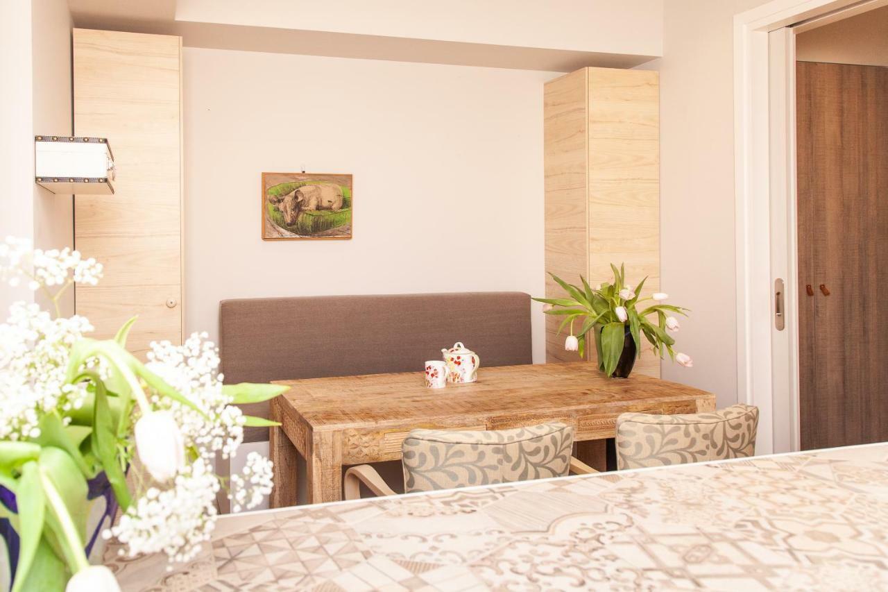 Sweet Suite Flora In Vouliagmeni Athens Luaran gambar