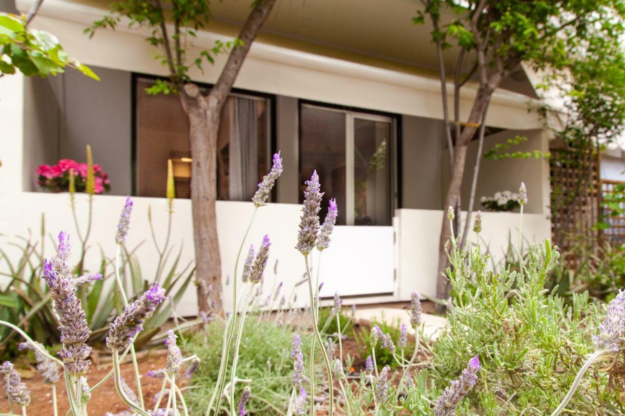 Sweet Suite Flora In Vouliagmeni Athens Luaran gambar
