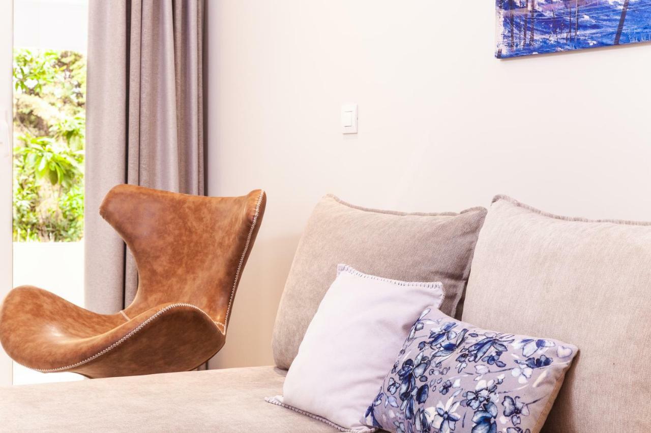 Sweet Suite Flora In Vouliagmeni Athens Luaran gambar